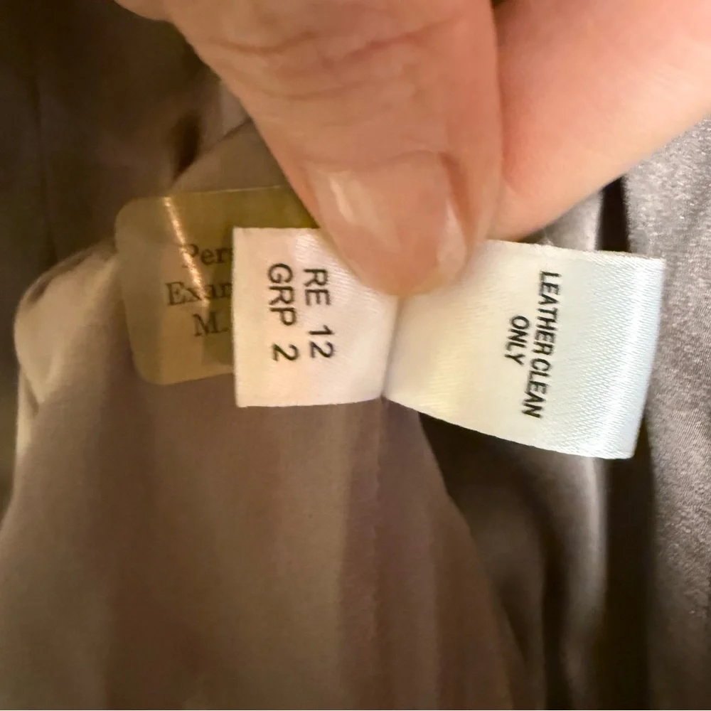 St. John Women's Taupe Lightweight Leather Jacket sz 4 - Picture 14 of 16